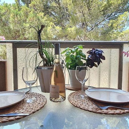Hyeres Beach Bagian luar foto
